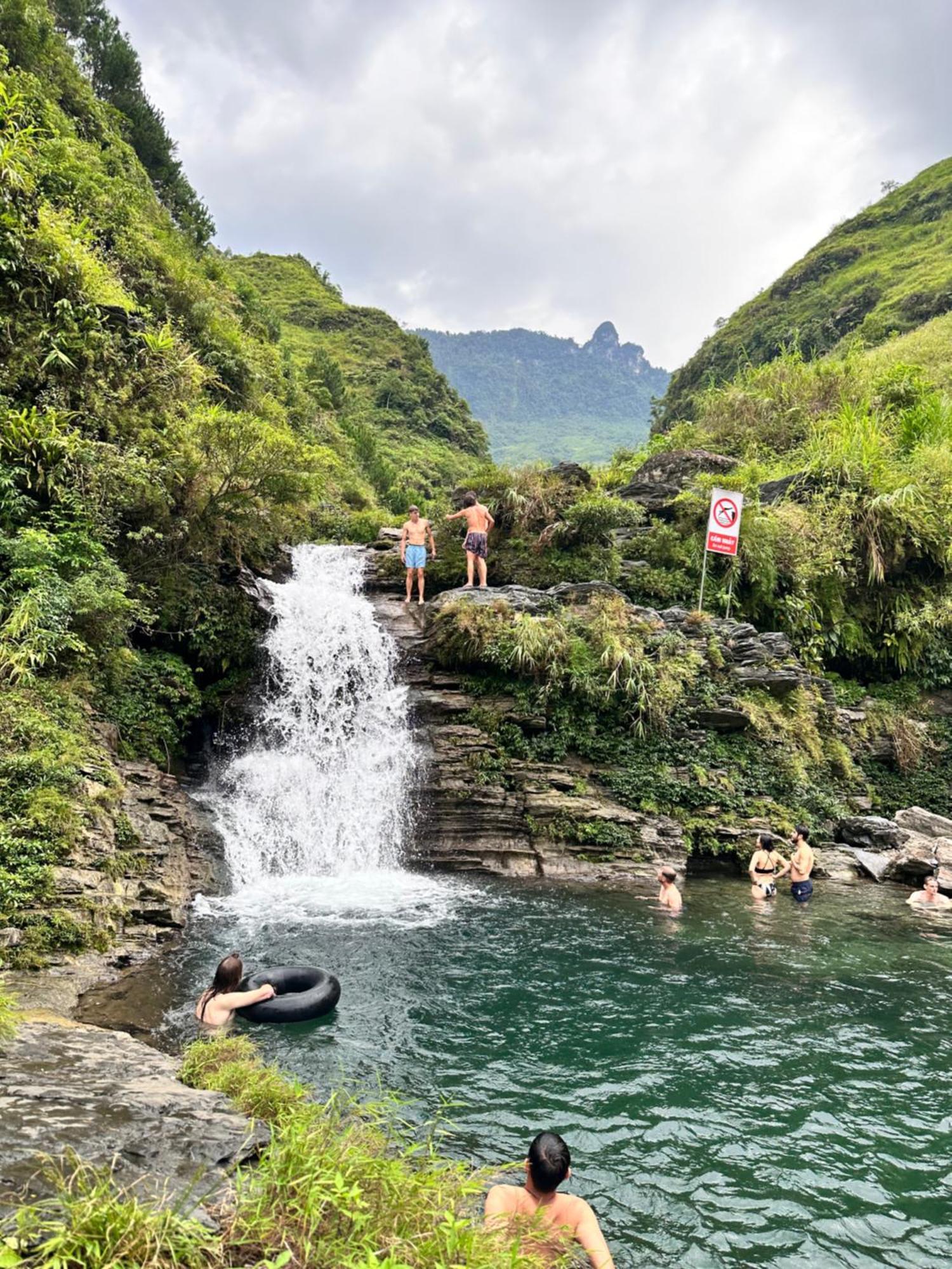 Du Gia Cozy Homestay & Tours Làng Cac 외부 사진